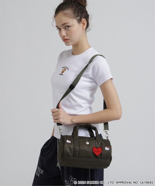 AVIREX(アヴィレックス)の「《AVIREX×HELLO KITTY》MINI DUFFLE BAG(ボストンバッグ・レディース・オリーブ・F)」の3枚目の写真