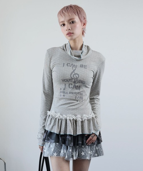 Ulysses(ユリシス)の「ドットプリントフリルヘムハイネックトップス(Tシャツ/カットソー・レディース・グレー・S/M)」の9枚目の写真