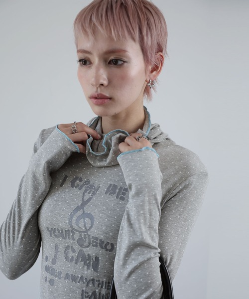 Ulysses(ユリシス)の「ドットプリントフリルヘムハイネックトップス(Tシャツ/カットソー・レディース・グレー・S/M)」の15枚目の写真