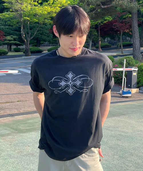 MAISON MINED(メゾンミネド)の「CELTIC CROSS WASHED HALF T BLACK(Tシャツ/カットソー・メンズ・その他・SMALL/MEDIUM/LARGE)」の12枚目の写真