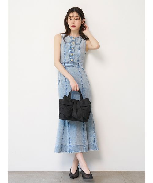 SNIDEL(スナイデル)の「アメスリデニムワンピース(ワンピース・レディース・ブラウン/ブルー/ライトブルー・2/1/0)」の8枚目の写真