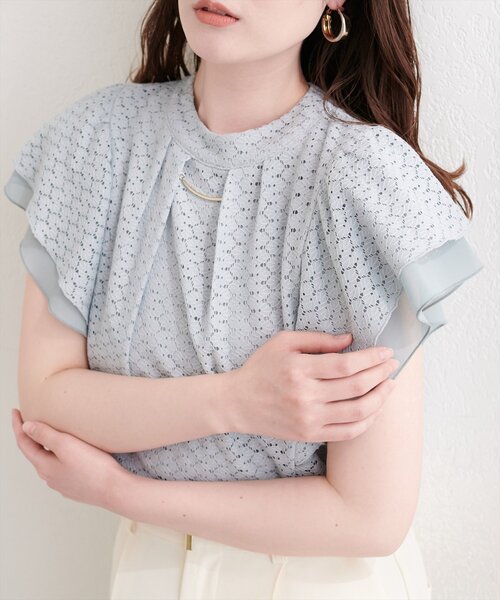natural couture(ナチュラルクチュール)の「プチハイフリル袖ブラウス(シャツ/ブラウス・レディース・ネイビー/ミント/ブルー/グレー/オフホワイト・FREE)」の4枚目の写真