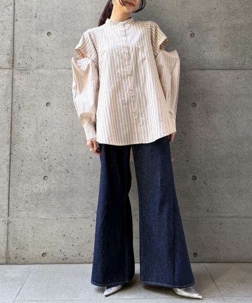CIEL'AIR(シエルエアー)の「SPLIT SLEEVE MULTI-WAY SHIRT(セパレートスリーブマルチウェイシャツ)(シャツ/ブラウス・レディース・サックスブルー/ベージュ・FREE)」の9枚目の写真