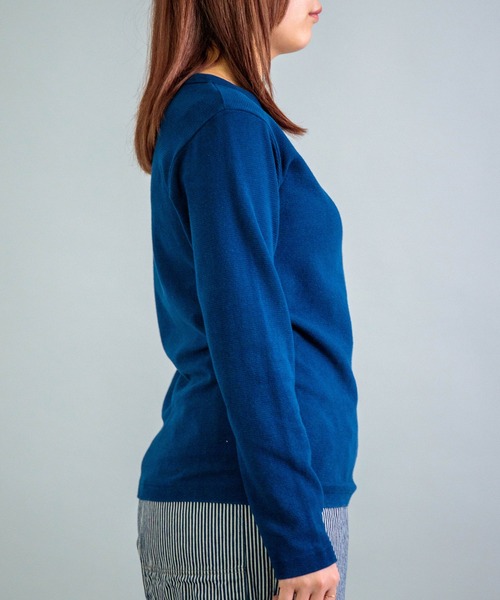 OMNIGOD（オムニゴッド）の「[OMNIGOD womens / オムニゴッド] KLフライス (手染めインディゴ) ロングスリーブＴシャツ（Tシャツ/カットソー・レディース・インディゴブルー・3/2）」の8枚目の写真