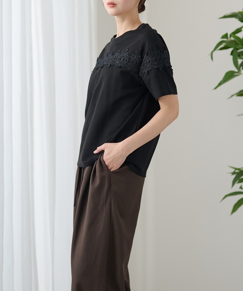 DAYRA(デイラ)の「フラワー レース ライン デザイン カットソー(Tシャツ/カットソー・レディース・ホワイト/ブラック・FREE)」の5枚目の写真