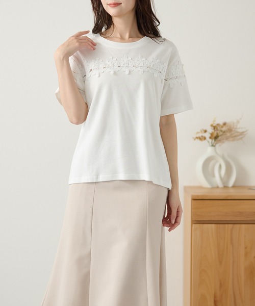 DAYRA(デイラ)の「フラワー レース ライン デザイン カットソー(Tシャツ/カットソー・レディース・ホワイト/ブラック・FREE)」の9枚目の写真