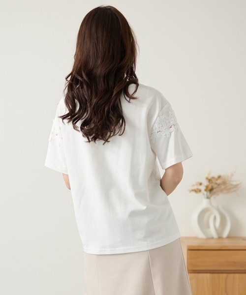 DAYRA(デイラ)の「フラワー レース ライン デザイン カットソー(Tシャツ/カットソー・レディース・ホワイト/ブラック・FREE)」の12枚目の写真
