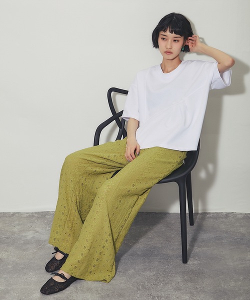 ANOTHER S(アナザーエス)の「ペプラムTシャツ(Tシャツ/カットソー・レディース・ホワイト/ブラック/ベージュ・FREE)」の4枚目の写真