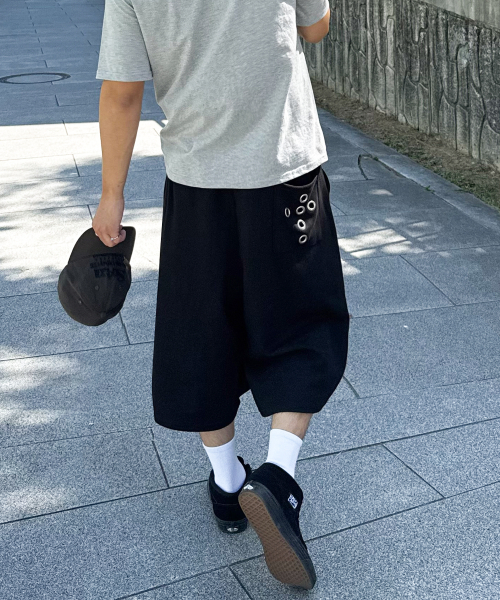 FUZZY SCAN（ファジスキャン）の「クロスアイレットバミューダパンツメランジ（その他パンツ・レディース・ライトグレー・ONE SIZE/TWO）」の9枚目の写真