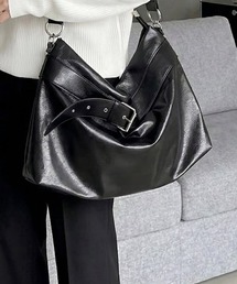Otte（オッテ）の「コリアンフロントベルトバッグ（ショルダーバッグ）」