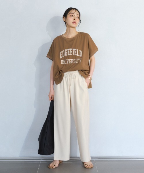 Anclear oui(アンクリアウィ)の「【接触冷感】ビッグロゴ刺繍Tシャツ(Tシャツ/カットソー・レディース・ブラウン/チャコール/ブラック/ホワイト・F)」の14枚目の写真