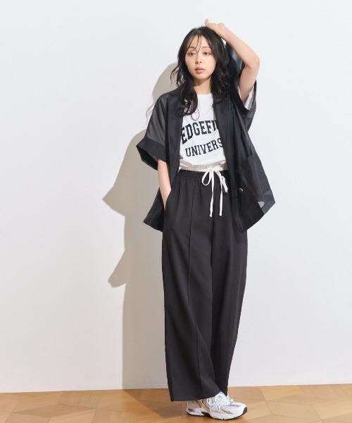 Anclear oui(アンクリアウィ)の「【接触冷感】ビッグロゴ刺繍Tシャツ(Tシャツ/カットソー・レディース・ブラウン/チャコール/ブラック/ホワイト・F)」の19枚目の写真
