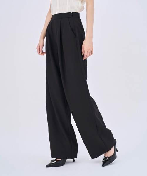 Lallana(ララーナ)の「Beautiful Silhouette Wide Slacks /美シルエットタックワイドスラックス(スラックス・レディース・ブラック/アイボリー・LARGE/MEDIUM/SMALL)」の19枚目の写真