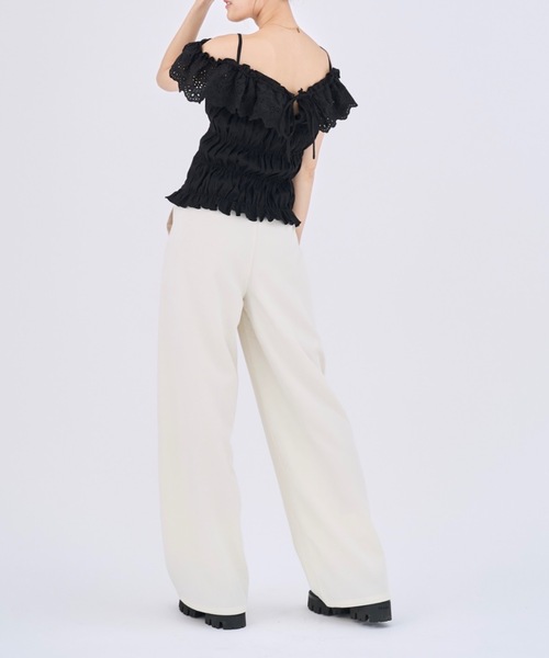 Lallana(ララーナ)の「Beautiful Silhouette Wide Slacks /美シルエットタックワイドスラックス(スラックス・レディース・ブラック/アイボリー・LARGE/MEDIUM/SMALL)」の4枚目の写真