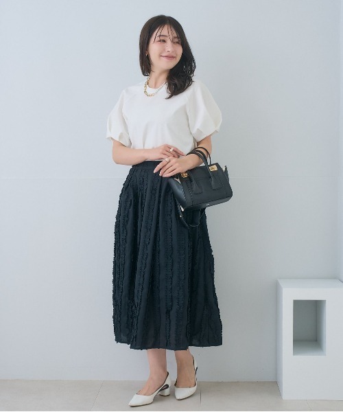 Neige(ネージュ)の「タックフリルラインフレアスカート(スカート・レディース・アイボリー/ブラック・ONE SIZE)」の21枚目の写真