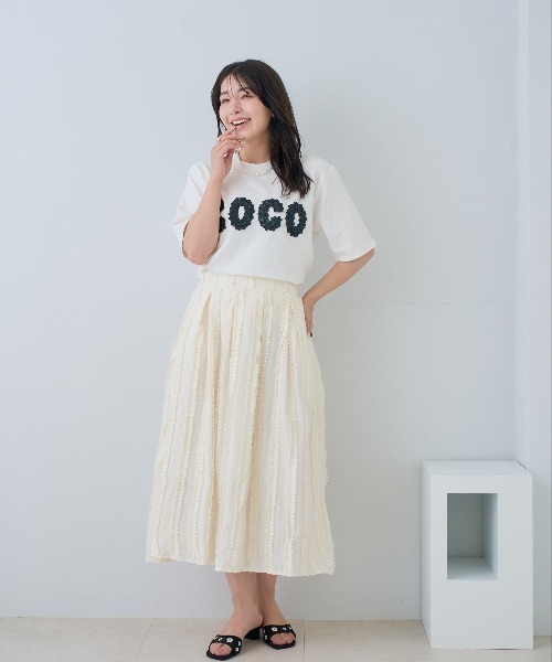 Neige(ネージュ)の「タックフリルラインフレアスカート(スカート・レディース・アイボリー/ブラック・ONE SIZE)」の15枚目の写真