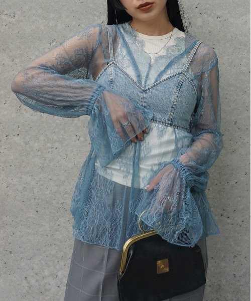 Ameri(アメリ)の「SEE THROUGH LACE TOP(その他トップス・レディース・レッド/ブルー/アイボリー/ブラック・FREE)」の3枚目の写真