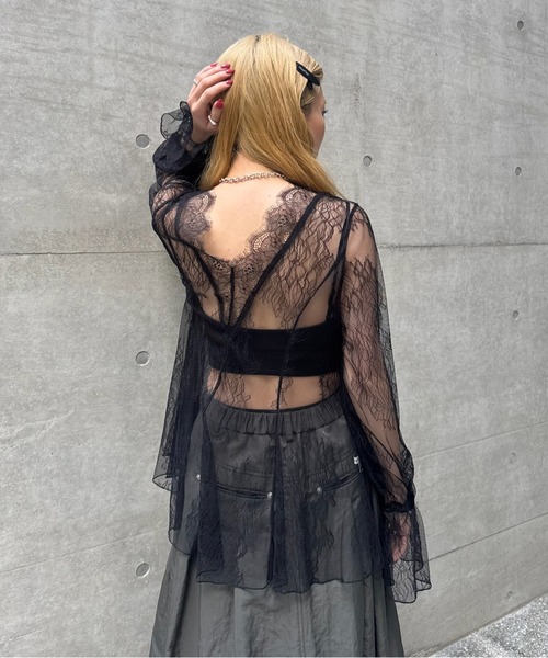 Ameri(アメリ)の「SEE THROUGH LACE TOP(その他トップス・レディース・レッド/ブルー/アイボリー/ブラック・FREE)」の16枚目の写真