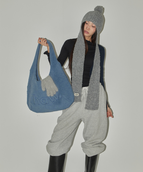 HAVEAWHALE(ハブアホエール)の「wool pebble bag (BL)(ショルダーバッグ・レディース・その他・FREE)」の3枚目の写真