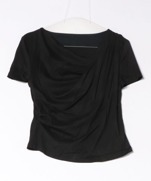 Coo+i(クーイ)の「ドレープネック タイト シルエット 半袖カットソー(Tシャツ/カットソー・レディース・ブルー/ホワイト/ブラック・FREE)」の16枚目の写真