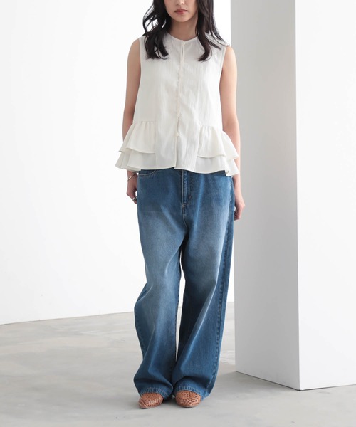 for/c(フォーシー)の「ティアードノースリブラウス【サスティナブル】(シャツ/ブラウス・レディース・オフホワイト/ブラック/ネイビー・M/L)」の9枚目の写真