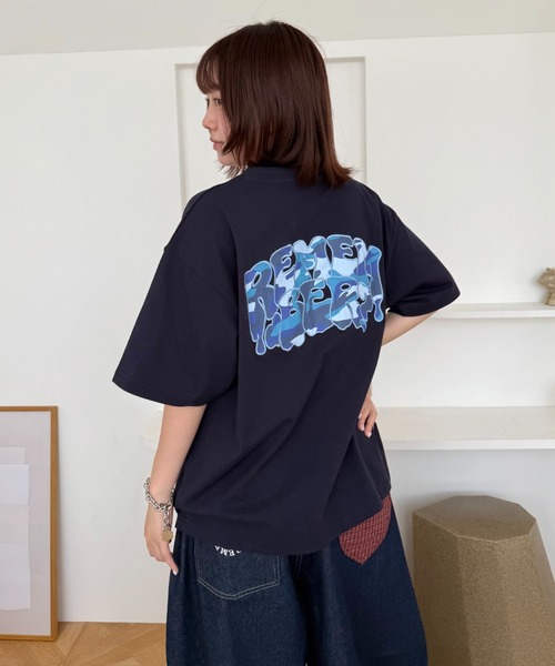Remember.（リメンバー）の「迷彩グラフィックルーズTシャツ / Camouflage Graphic Loose Tshirt（Tシャツ/カットソー・メンズ・ブラック/ネイビー/ホワイト・MEDIUM/LARGE）」の16枚目の写真