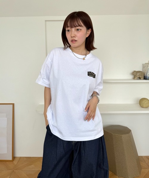 Remember.（リメンバー）の「迷彩グラフィックルーズTシャツ / Camouflage Graphic Loose Tshirt（Tシャツ/カットソー・メンズ・ブラック/ネイビー/ホワイト・MEDIUM/LARGE）」の6枚目の写真