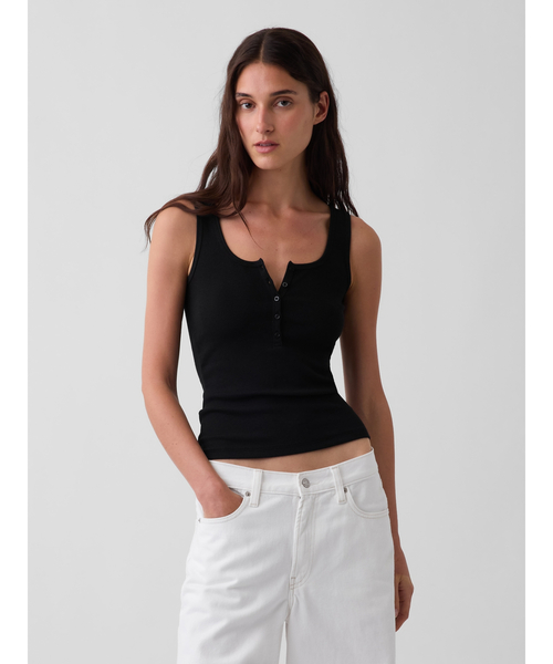 GAP(ギャップ)の「モダンリブ スクープ ヘンリーネック タンクトップ(タンクトップ・レディース・ブラック/ブルー/ホワイト・XS/S/M/L/XL/XXS)」の3枚目の写真
