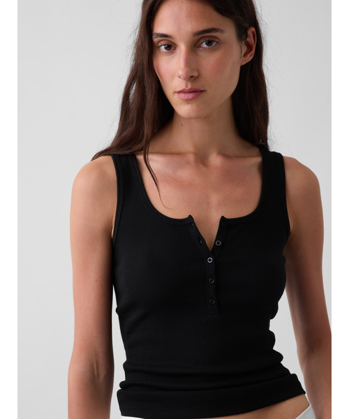 GAP(ギャップ)の「モダンリブ スクープ ヘンリーネック タンクトップ(タンクトップ・レディース・ブラック/ブルー/ホワイト・XS/S/M/L/XL/XXS)」の16枚目の写真
