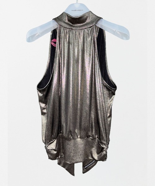 SCULPTOR(スカルプター)の「Metallic High-Neck Halter Top(その他トップス・レディース・シルバー/ゴールド・SMALL/MEDIUM)」の9枚目の写真