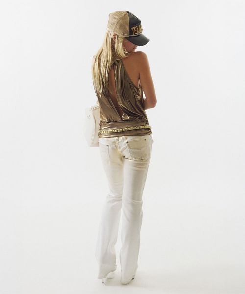 SCULPTOR(スカルプター)の「Metallic High-Neck Halter Top(その他トップス・レディース・シルバー/ゴールド・SMALL/MEDIUM)」の4枚目の写真