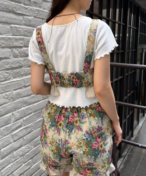 w closet(ダブルクローゼット)の「【セットアップ対応】ゴブランビスチェ(その他トップス・レディース・ベージュ/ブラック・FREE)」の4枚目の写真