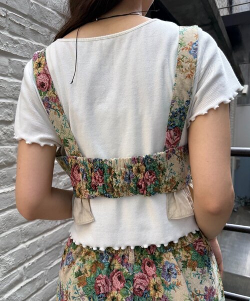 w closet(ダブルクローゼット)の「【セットアップ対応】ゴブランビスチェ(その他トップス・レディース・ベージュ/ブラック・FREE)」の5枚目の写真