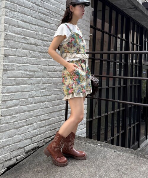 w closet(ダブルクローゼット)の「【セットアップ対応】ゴブランビスチェ(その他トップス・レディース・ベージュ/ブラック・FREE)」の8枚目の写真