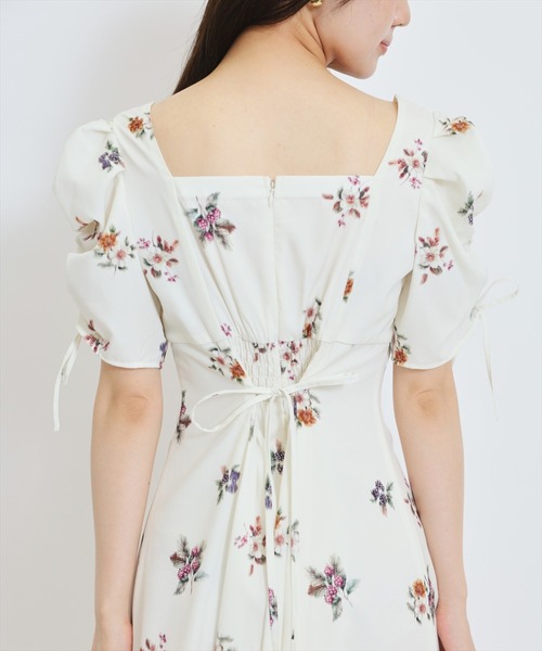 WILLSELECTION(ウィルセレクション)の「フローラルベリープリントギャザースリーブワンピース(ワンピース・レディース・ブラウン/ホワイト/ピンク・FREE)」の10枚目の写真