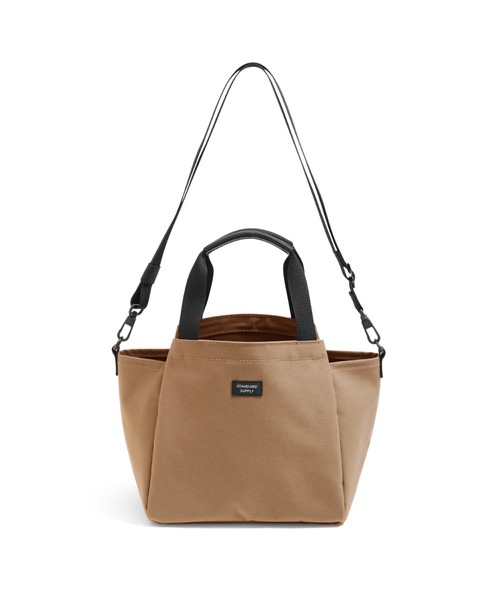 STANDARD SUPPLY(スタンダードサプライ)の「スタンダードサプライ / SIMPLICITY シンプリシティ / 2WAY FOLD TOTE S 2ウェイフォールドトートS(トートバッグ・レディース・チャコールグレー/ブラック/マスタード/モカ/グリーン/ブルー/ダークネイビー/ダークパープル/グレー/サンドベージュ・FREE)」の4枚目の写真