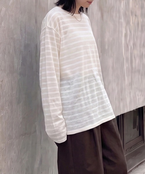 SELECT LEVERY(セレクトリベリー)の「シアーボーダーリラックス長袖Tシャツ(Tシャツ/カットソー・レディース・ブラック/オフホワイト/ボルドー・FREE)」の10枚目の写真