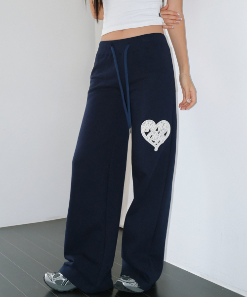 muahmuah（ムーアムーア）の「LOVEアップリケ ウエストゴムパンツ [ネイビー]（スウェットパンツ・レディース・その他・FREE）」の8枚目の写真