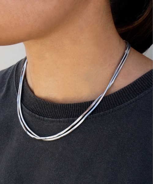 ieLS（イエルズ）の「金属アレルギー対応「ieLS」ステンレス カットスネークチェーンロングネックレス（ネックレス・メンズ・ゴールド/シルバー・ONE SIZE）」の9枚目の写真