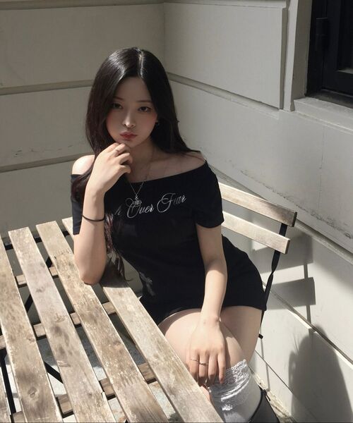 IFYOUWANT（イフユーウォント）の「グレース ワンショルダーティー ブラック（Tシャツ/カットソー・レディース・その他・FREE）」の9枚目の写真