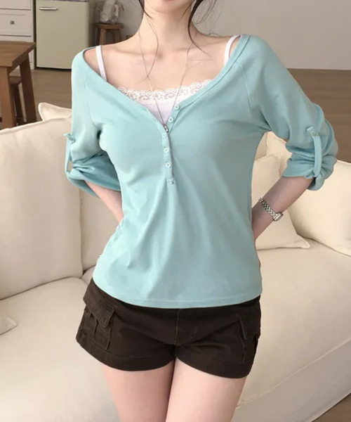 VIVID LADY(ビビッドレディー)の「ロールアップスリーブ ヘンリーネックロングTシャツ(Tシャツ/カットソー・レディース・カーキ/グレー/ワイン/ブラック/ミント/アイボリー・FREE)」の12枚目の写真