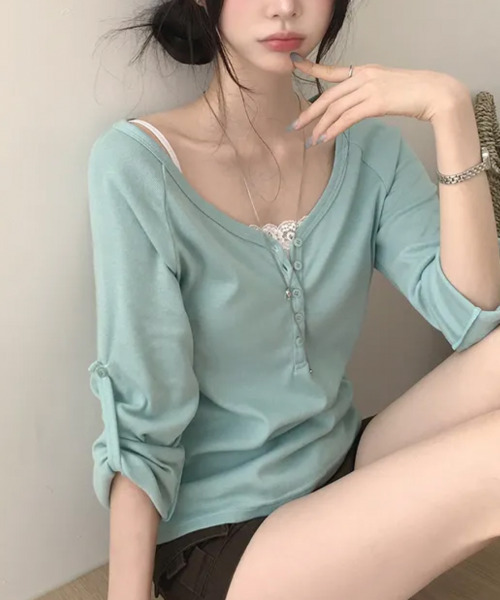 VIVID LADY(ビビッドレディー)の「ロールアップスリーブ ヘンリーネックロングTシャツ(Tシャツ/カットソー・レディース・カーキ/グレー/ワイン/ブラック/ミント/アイボリー・FREE)」の17枚目の写真