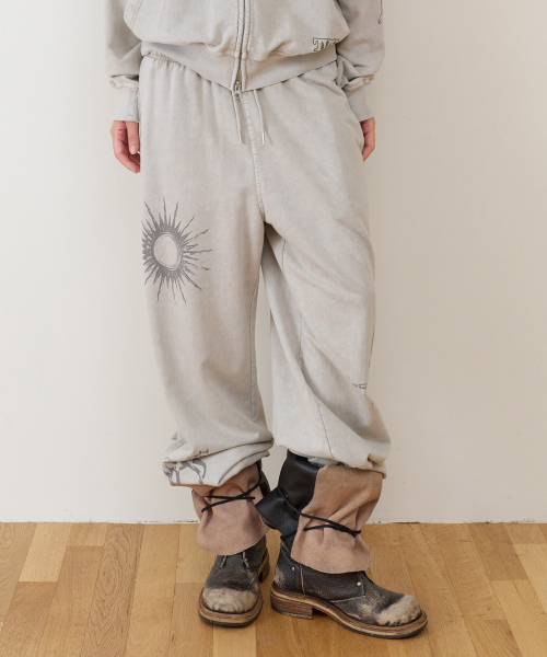 THEVINYLHOUSE（ザバイニルハウス）の「RODEO WASHED SWEAT PANTS BEIGE（スウェットパンツ・メンズ・その他・SMALL/MEDIUM/LARGE）」の2枚目の写真