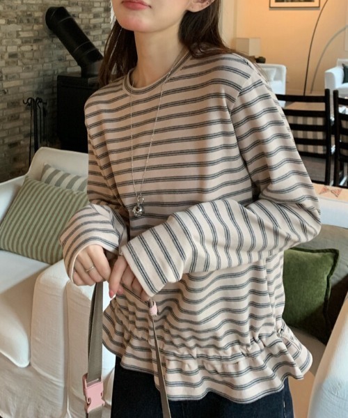 FAVORITO(ファヴォリート)の「クルーネックボーダーTEE(Tシャツ/カットソー・レディース・ベージュ/グレー/ピンク/グリーン・F)」の1枚目の写真