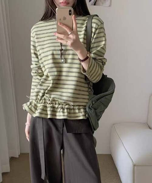 FAVORITO(ファヴォリート)の「クルーネックボーダーTEE(Tシャツ/カットソー・レディース・ベージュ/グレー/ピンク/グリーン・F)」の3枚目の写真