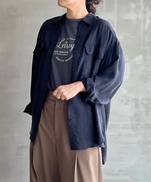 Letroyes(ルトロワ)の「<Letroyes> LOGO LONG SLEEVE T / ロゴロングスリーブT(Tシャツ/カットソー・レディース・ホワイト/チャコールグレー・2/1)」の5枚目の写真