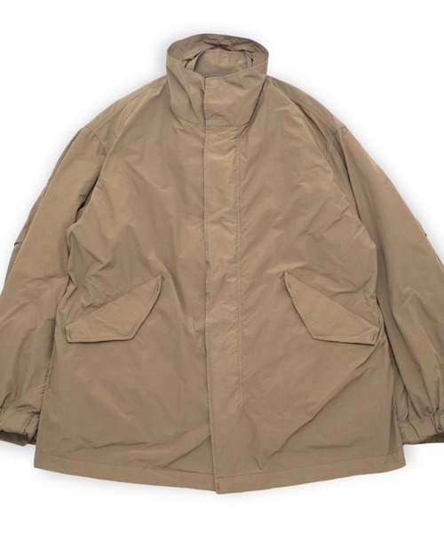 ATON（エイトン）の「【ATON】 AIR WEATHER SHORT MODS COAT（ミリタリージャケット・メンズ・キャメル・4）」の4枚目の写真
