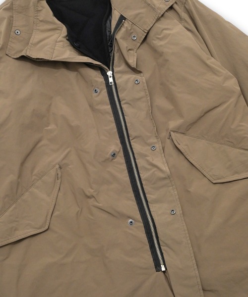 ATON（エイトン）の「【ATON】 AIR WEATHER SHORT MODS COAT（ミリタリージャケット・メンズ・キャメル・4）」の7枚目の写真