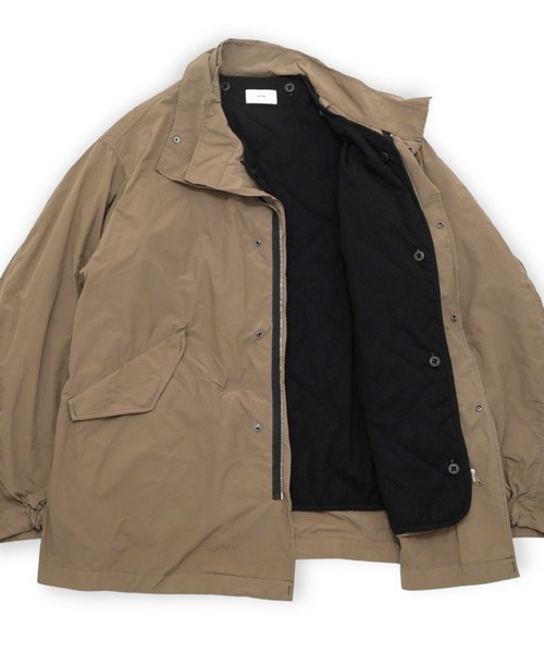ATON（エイトン）の「【ATON】 AIR WEATHER SHORT MODS COAT（ミリタリージャケット・メンズ・キャメル・4）」の8枚目の写真