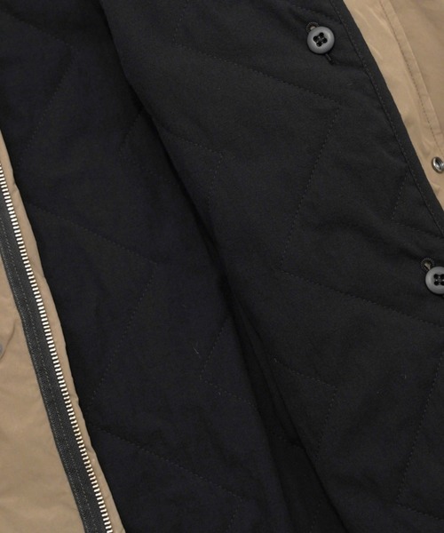 ATON（エイトン）の「【ATON】 AIR WEATHER SHORT MODS COAT（ミリタリージャケット・メンズ・キャメル・4）」の9枚目の写真